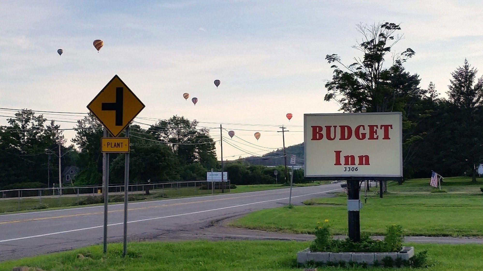 Budget Inn Wellsville Exterior photo